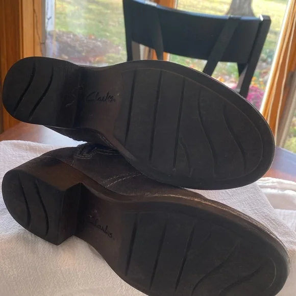 Clark Boots - Picture 4 of 7